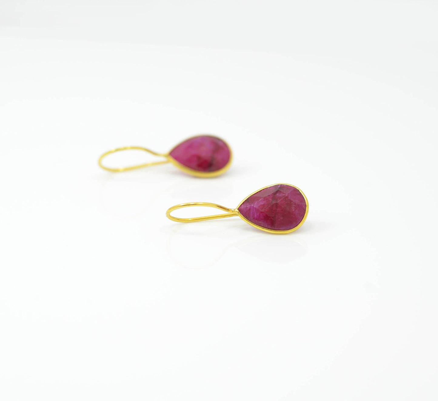 Schmuckoo Berlin - Teardrop Gemstone Earring Gold Silver 925 - Red Sillimanite
