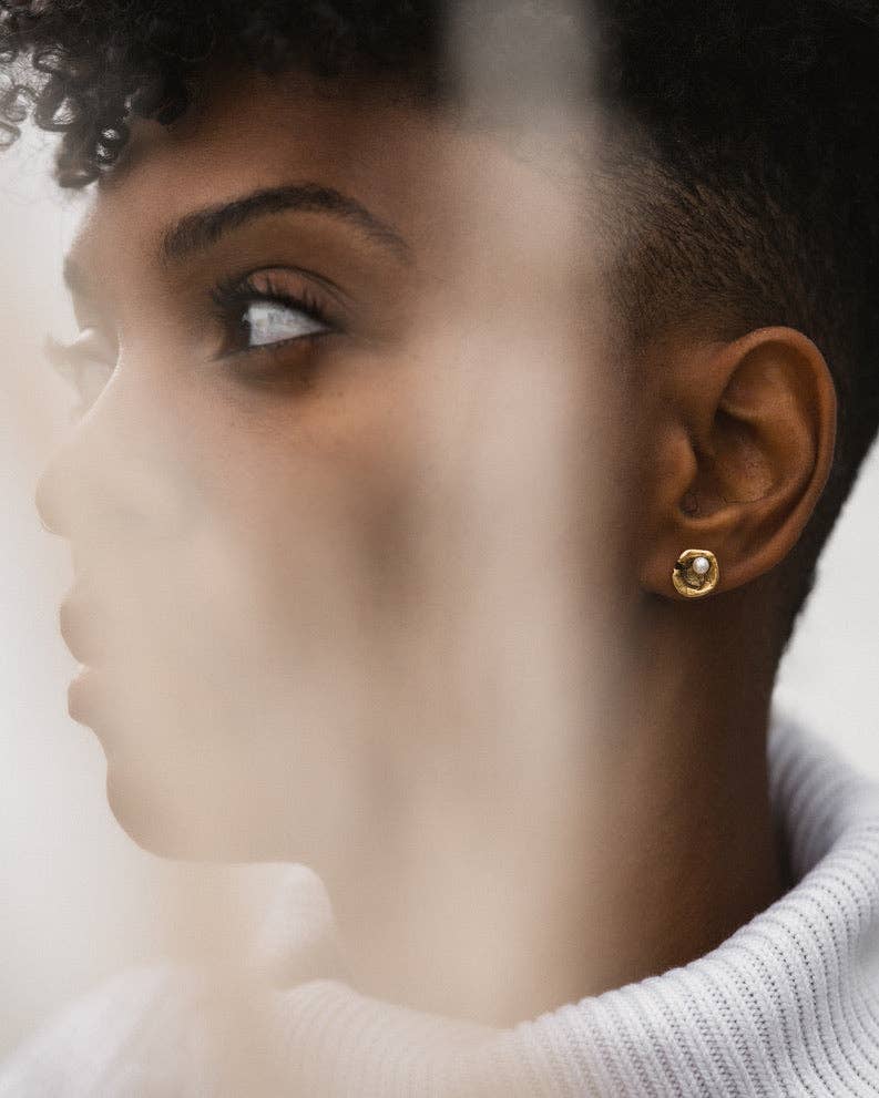 Tilly Doro - Oyster studs