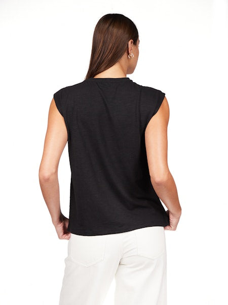 SO TWISTED MUSCLE TEE