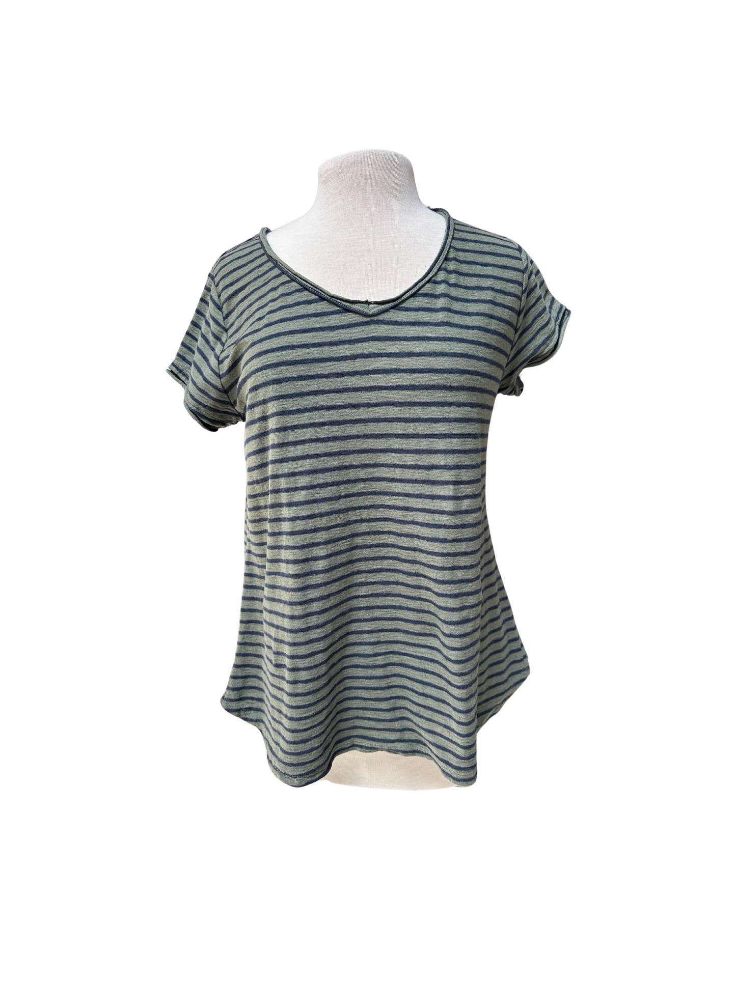 RAW EDGE V-NECK TOP