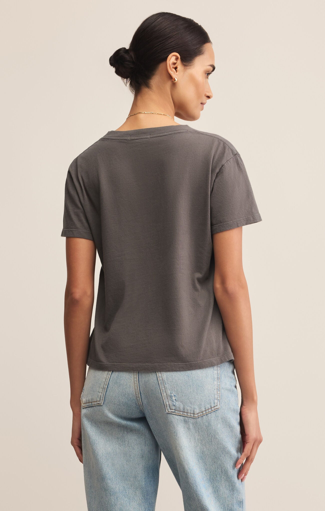 WEEKDAYS V-NECK TEE