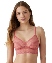 Load image into Gallery viewer, LACE KISS BRALETTE

