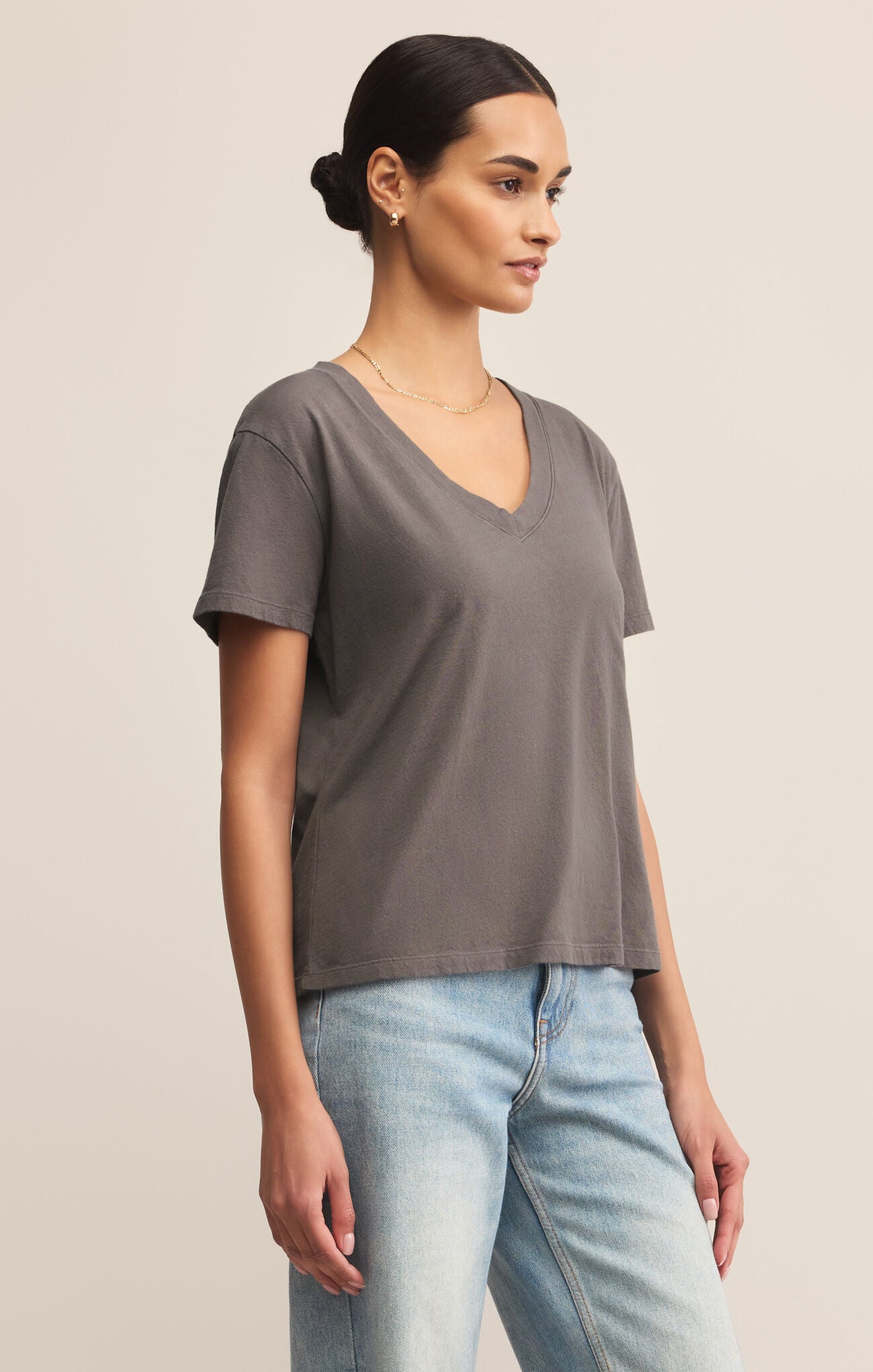 WEEKDAYS V-NECK TEE