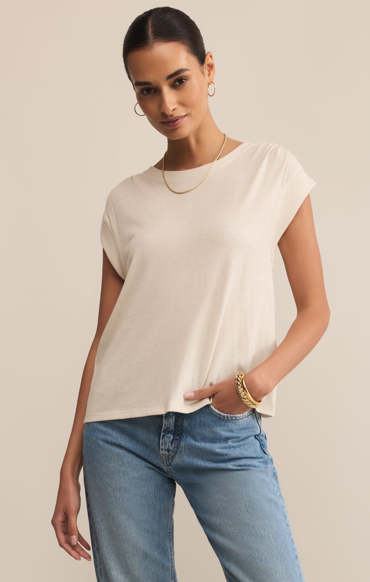WHISPER TOP
