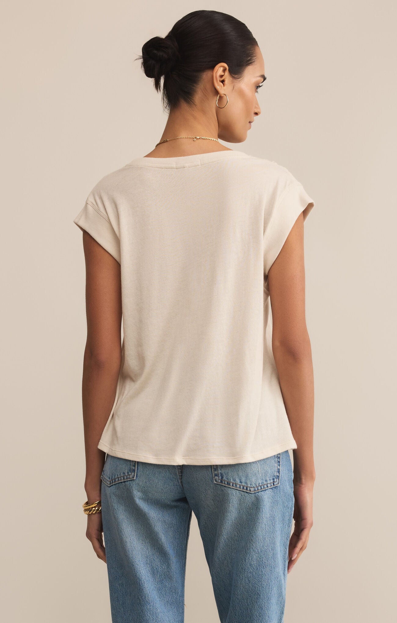WHISPER TOP
