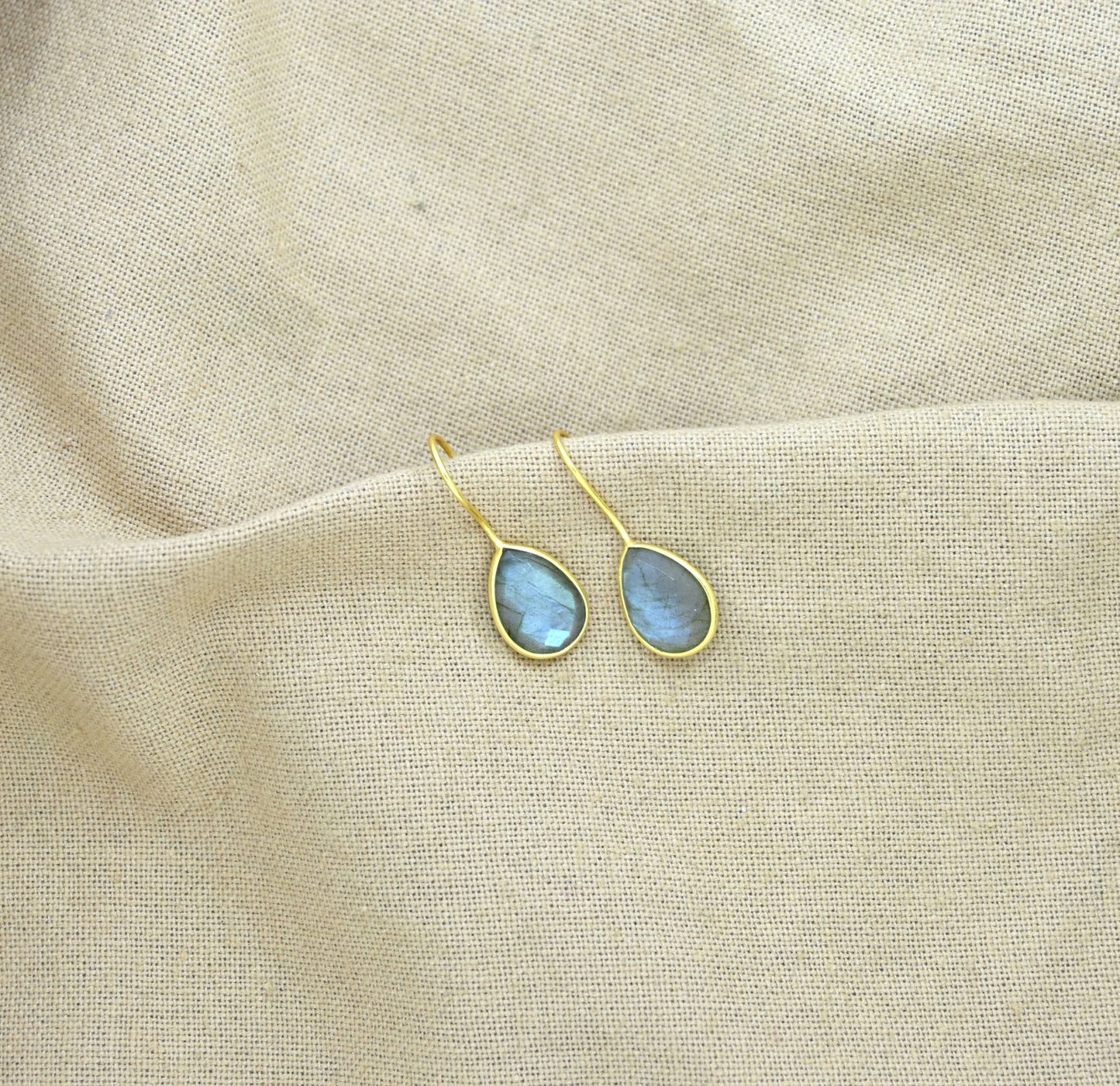 Schmuckoo Berlin - Teardrop Gemstone Earring Gold Silver 925 - Labradorite