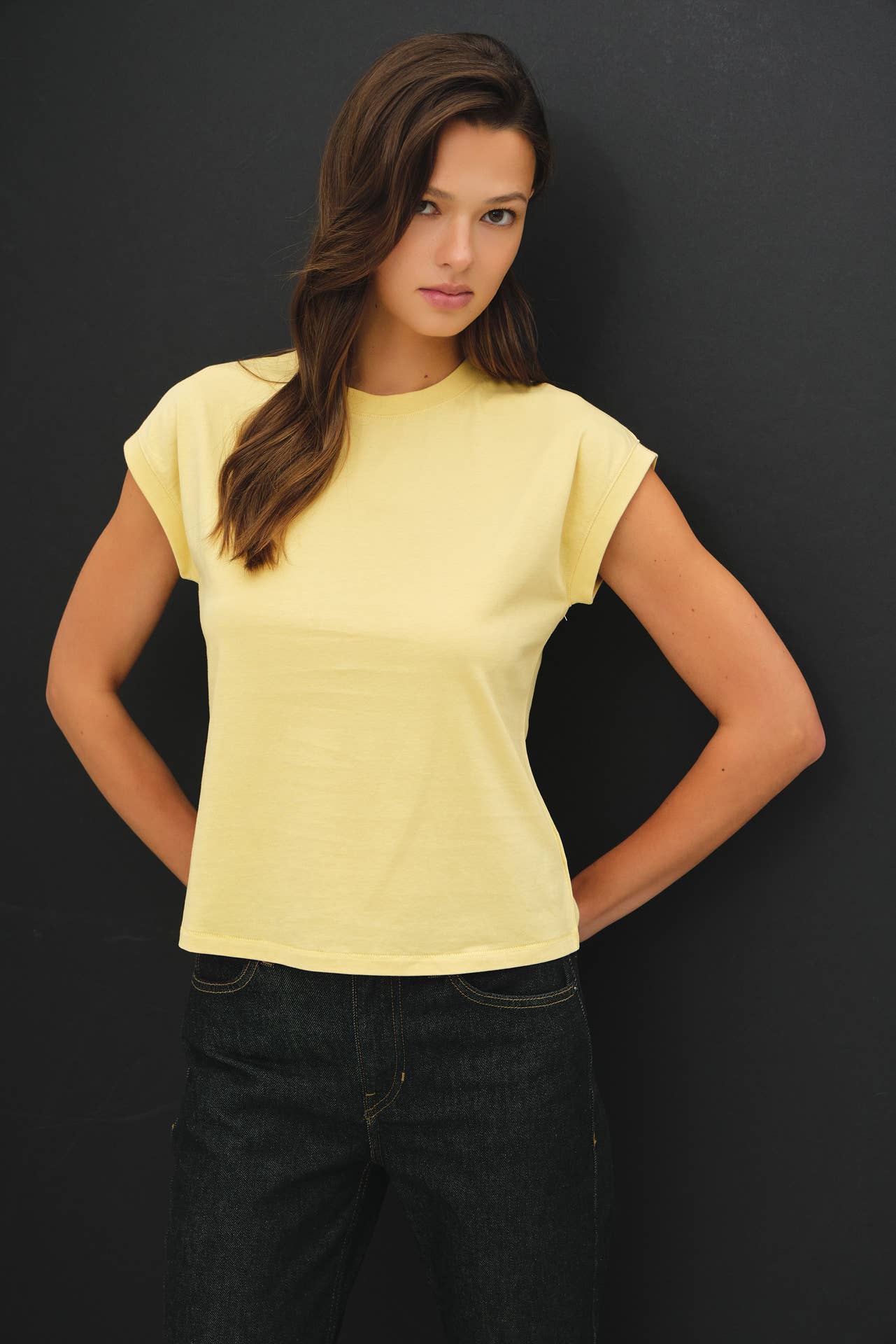 Be Cool - GARMENT DYED COTTON CAP SLEEVE CREW NECK