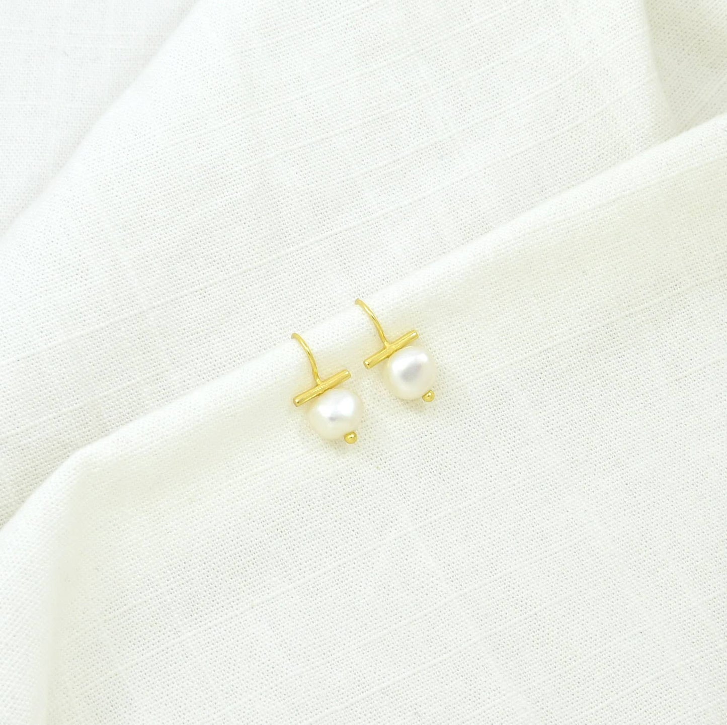 Schmuckoo Berlin - Baroque Pearl Gold Earring