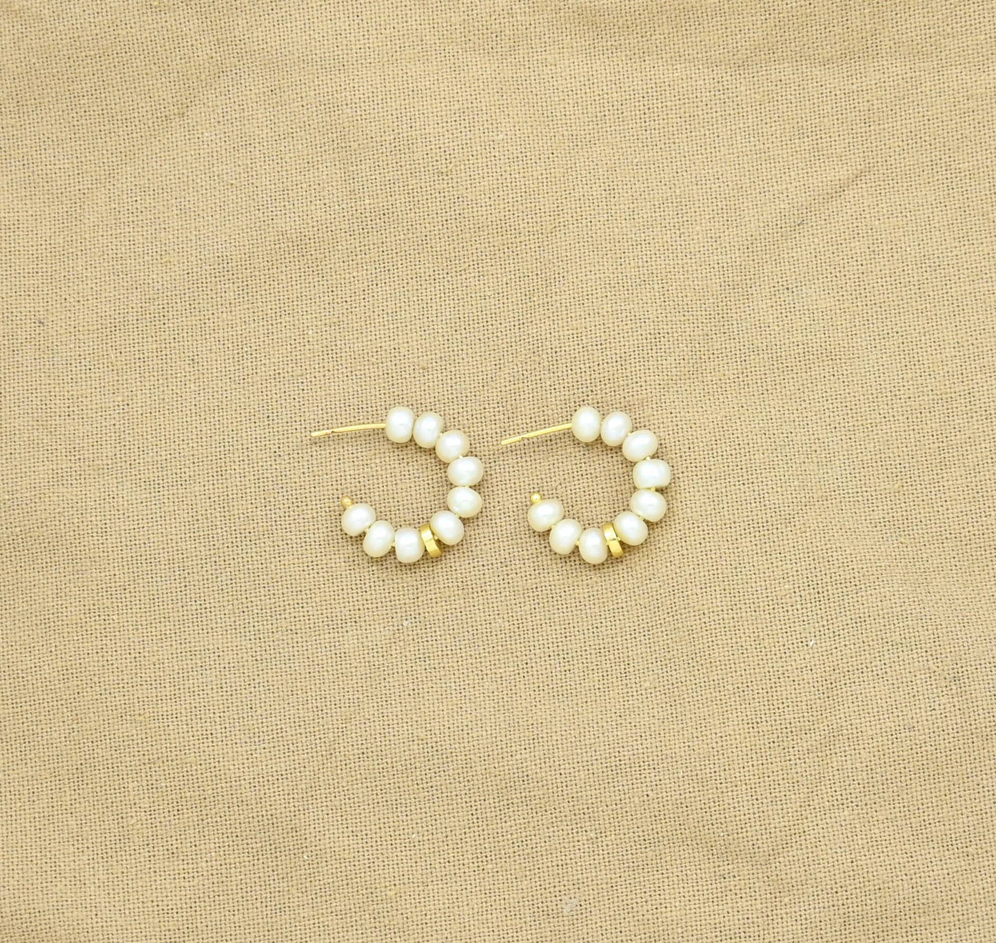 Schmuckoo Berlin - Pearl Gold Plated Hoop Earring