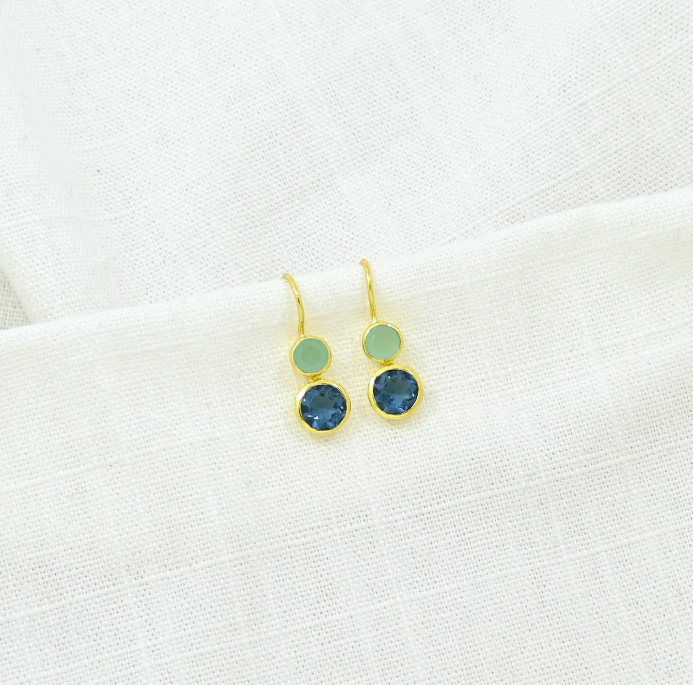 Schmuckoo Berlin - Delphine Gold Earring - Aqua Chalcedony & Blue Iolite