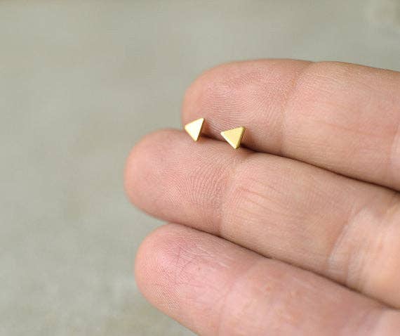 Tilly Doro - Tiny Triangle Studs