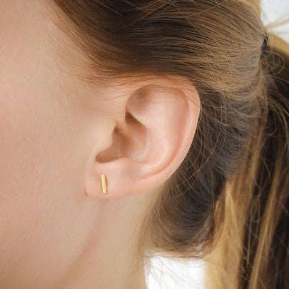 Tilly Doro - Small Bar Studs