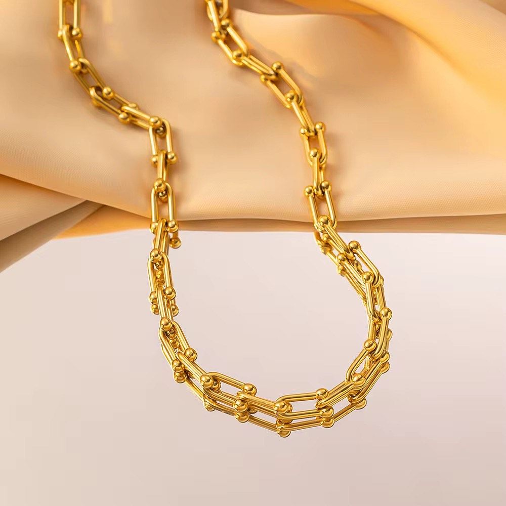 Thick Knot Link Necklace