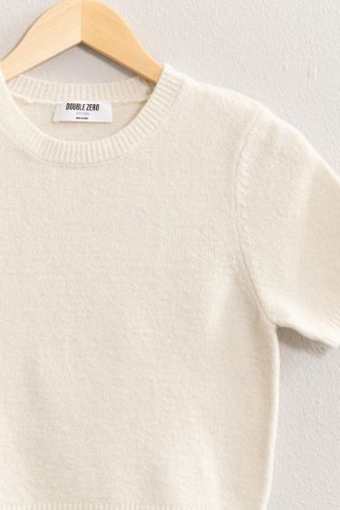 SHORT SLEEVE KNIT SWEATER