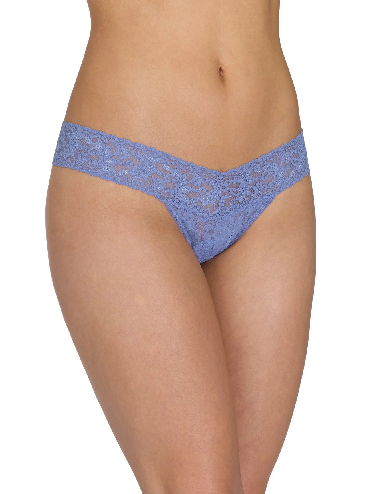 Signature Lace Low Rise Thong