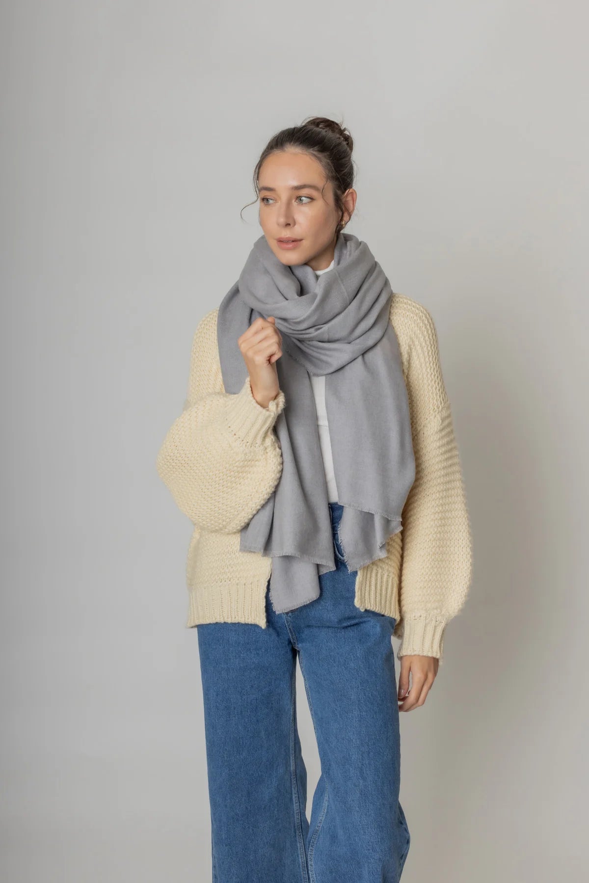 SOLID OBLONG SCARF