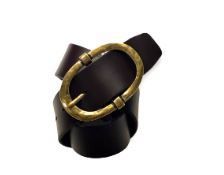 WIDE BELT W/ OVAL BUCKLE
