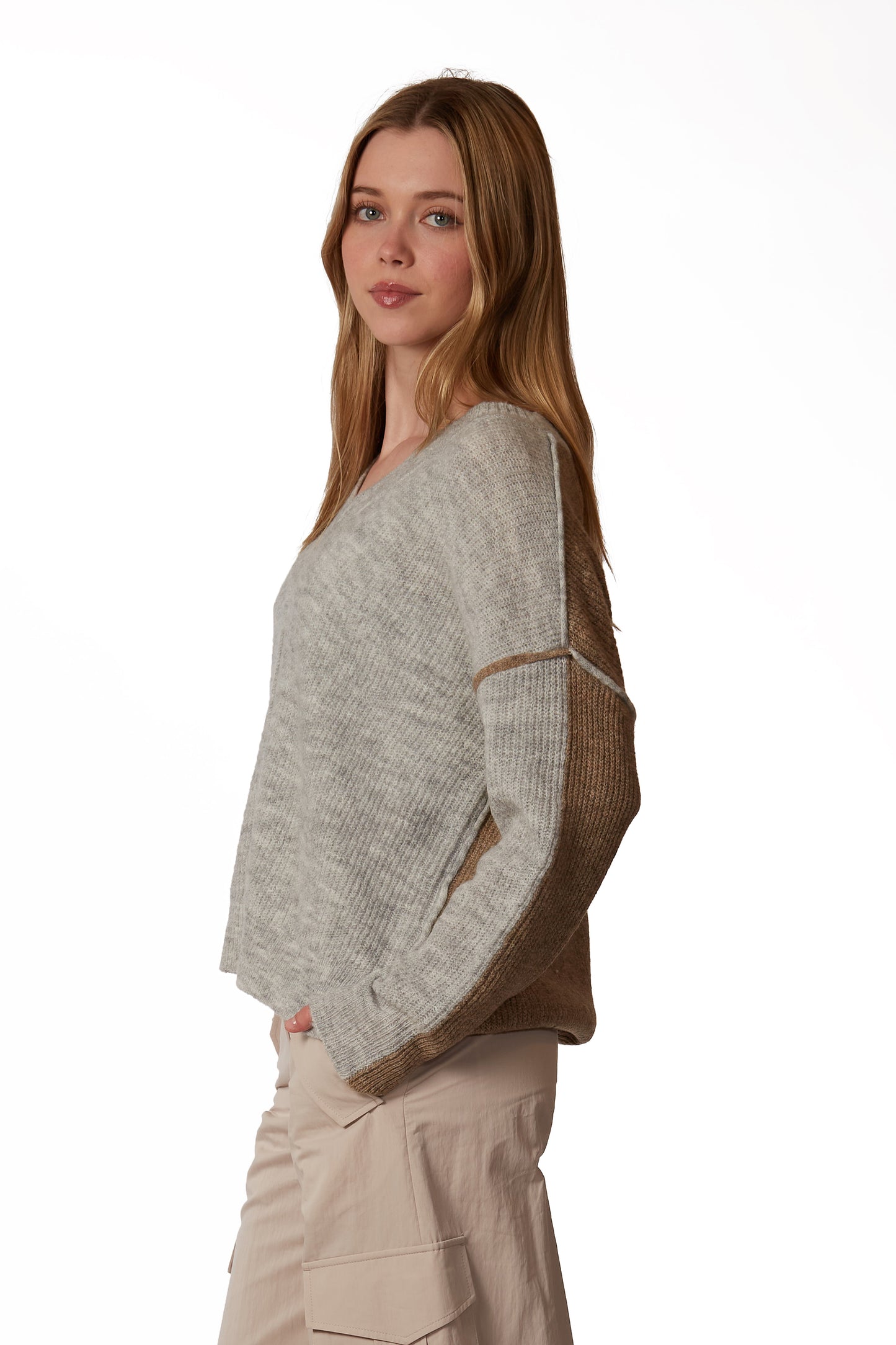 EXPOSED SEAM V-NECK