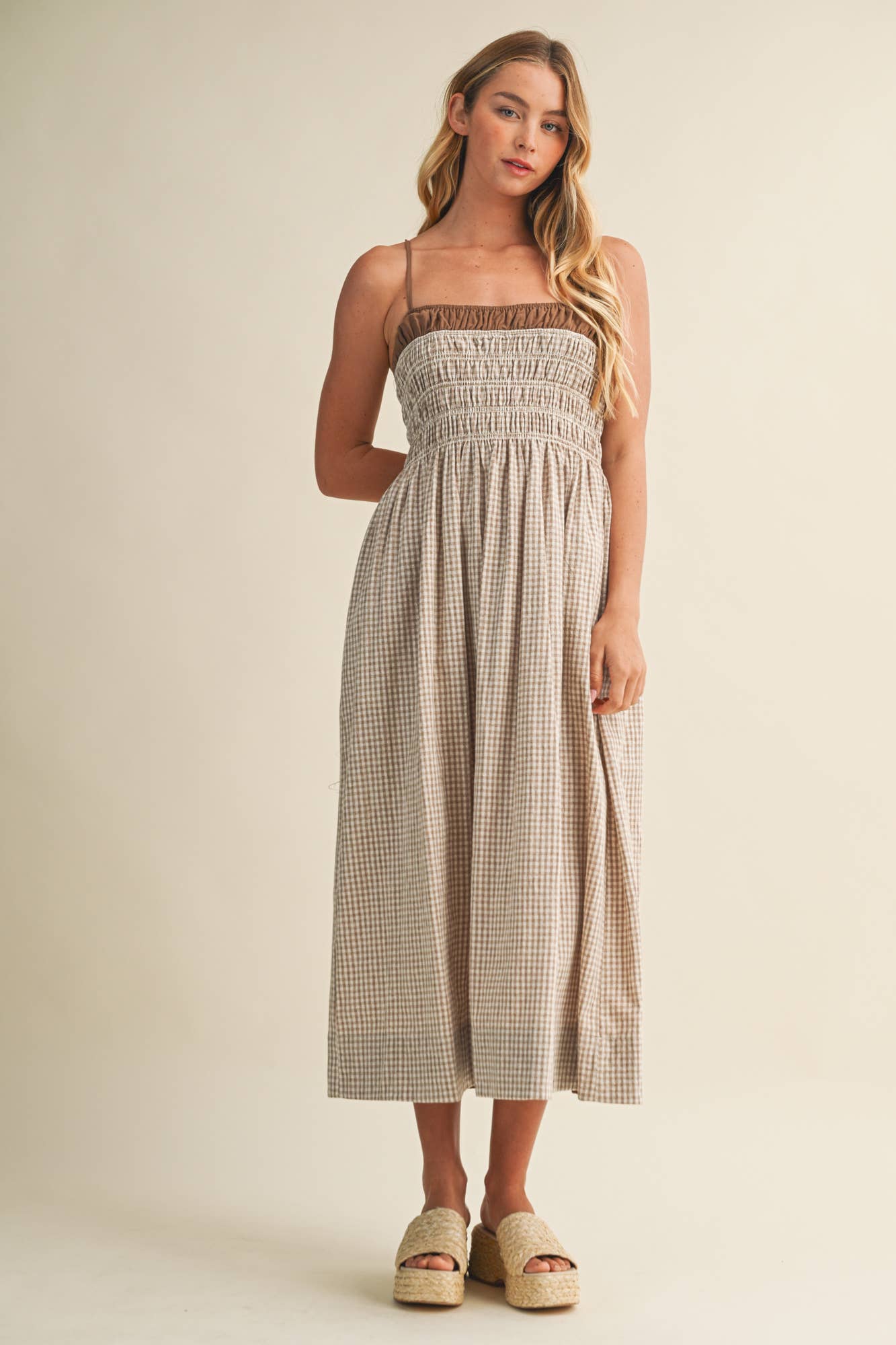 Mustard Seed - Shirred Bodice Contrast Trim Midi Dress