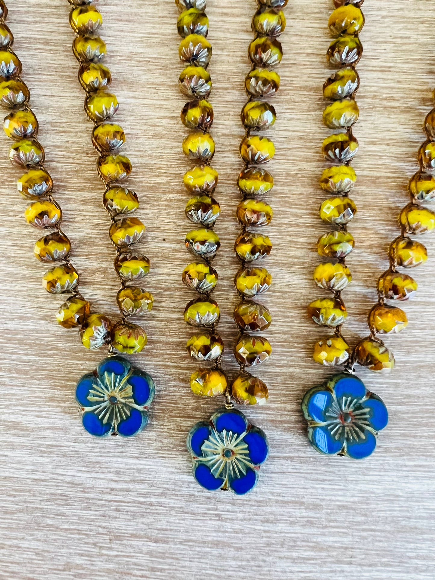 Twist Style - Indigo Glass Flower Necklace With Honeycomb Crystal