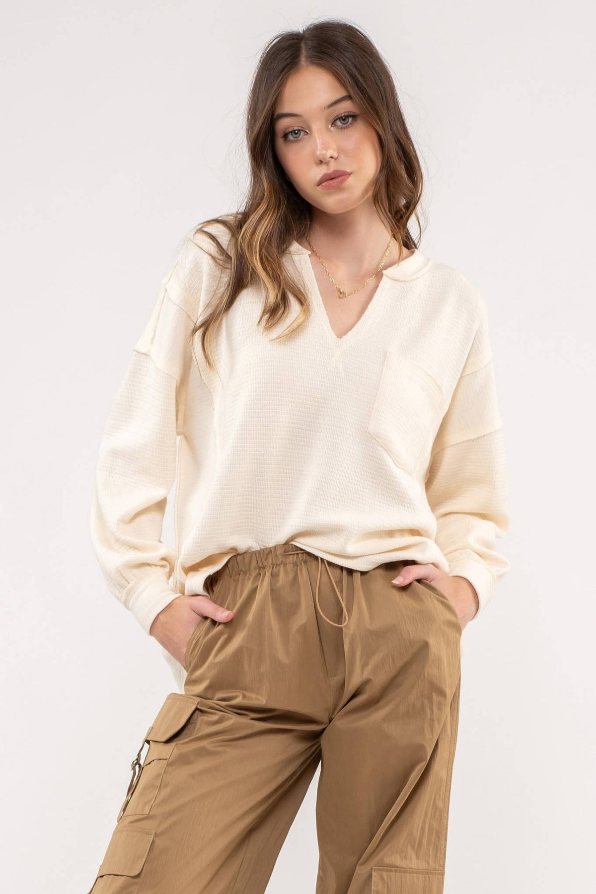 SOLID PATCHWORK SPLIT NECK KNIT TOP - Blu Pepper