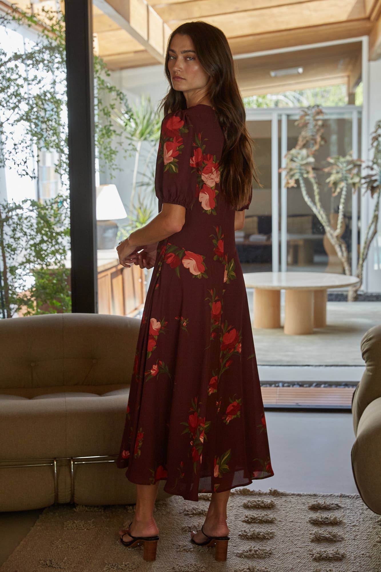 L10069 | Woven Polyester Floral Print Puff Sleeve Midi Dress