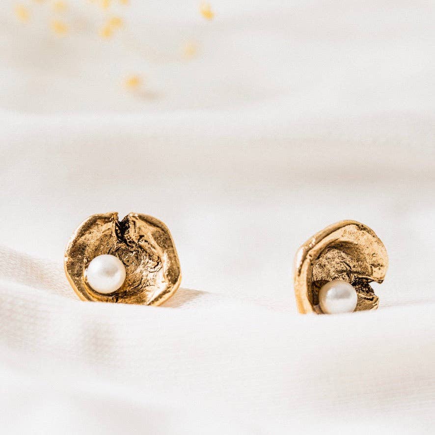 Tilly Doro - Oyster studs