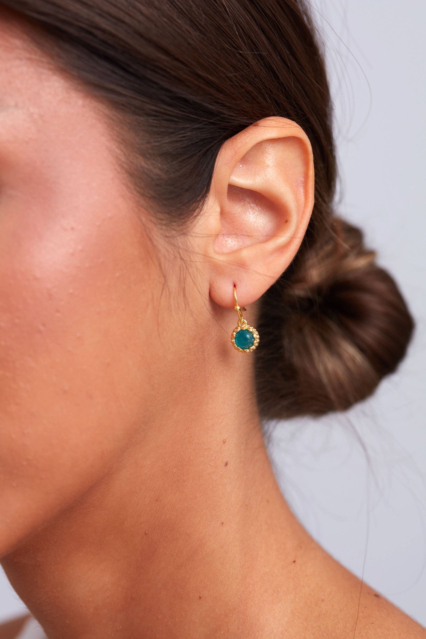 Schmuckoo Berlin - Dove Earring Gold Plated - Neon Blue Jade