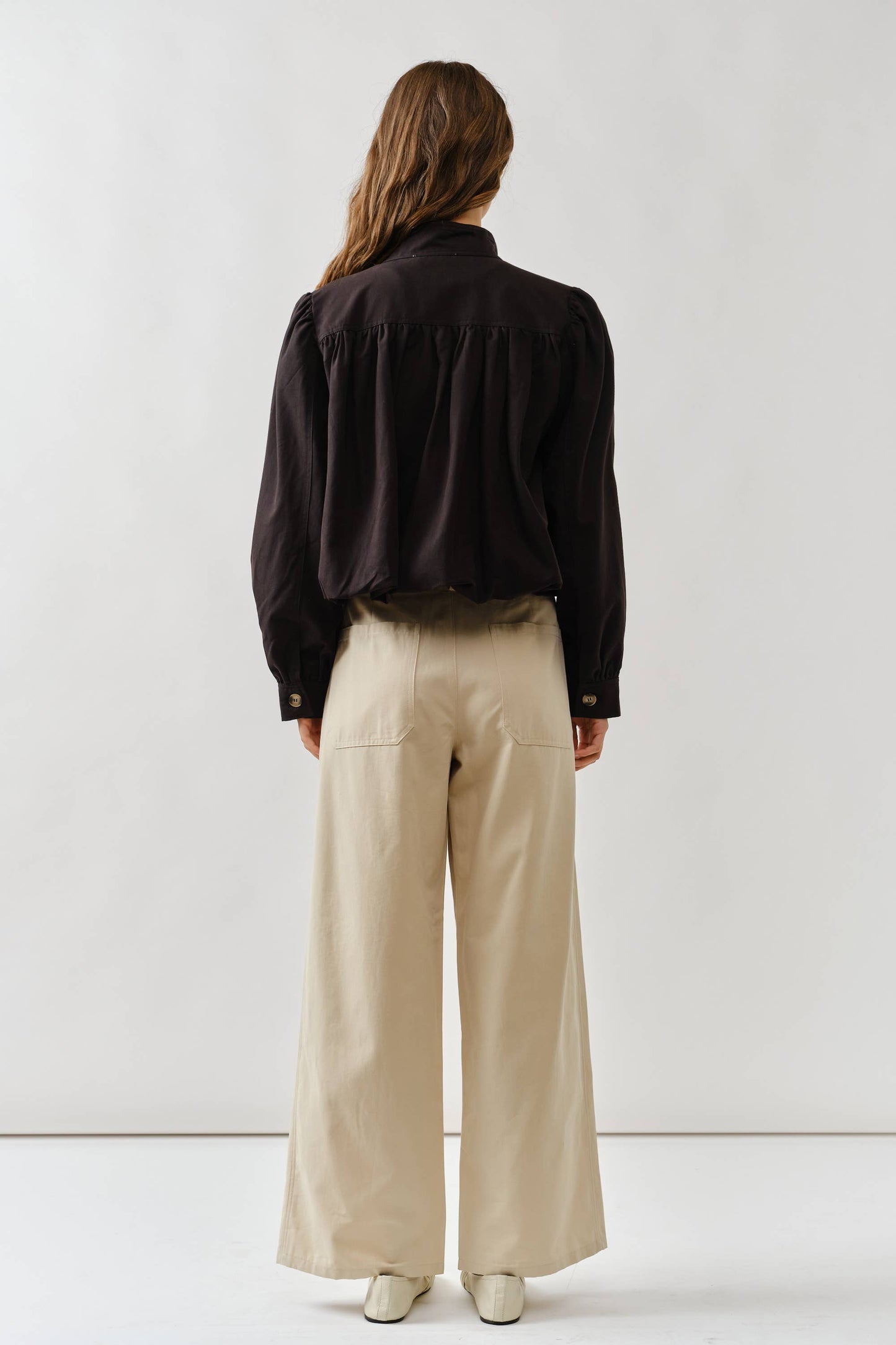 Aaron & Amber - MAJ3308 SHORT BALLON TRENCH JACKET