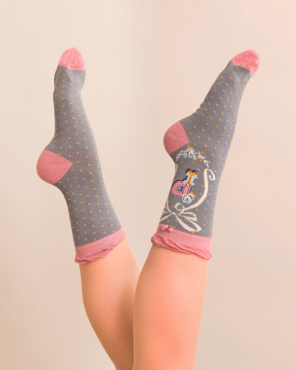 A-Z Ankle Socks