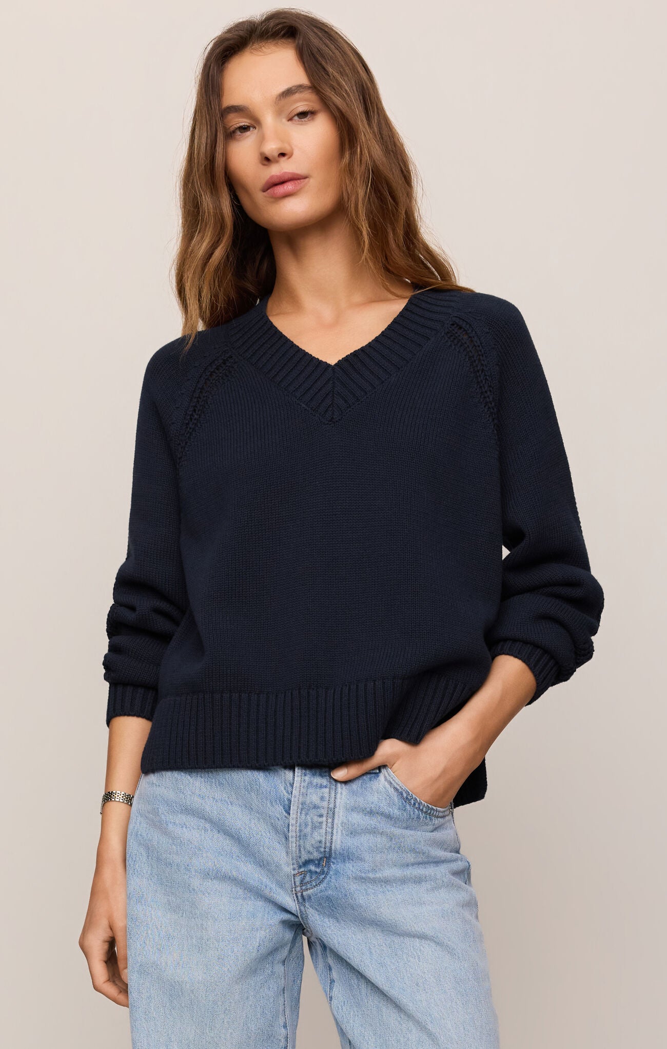 STRATTON V-NECK SWEATER