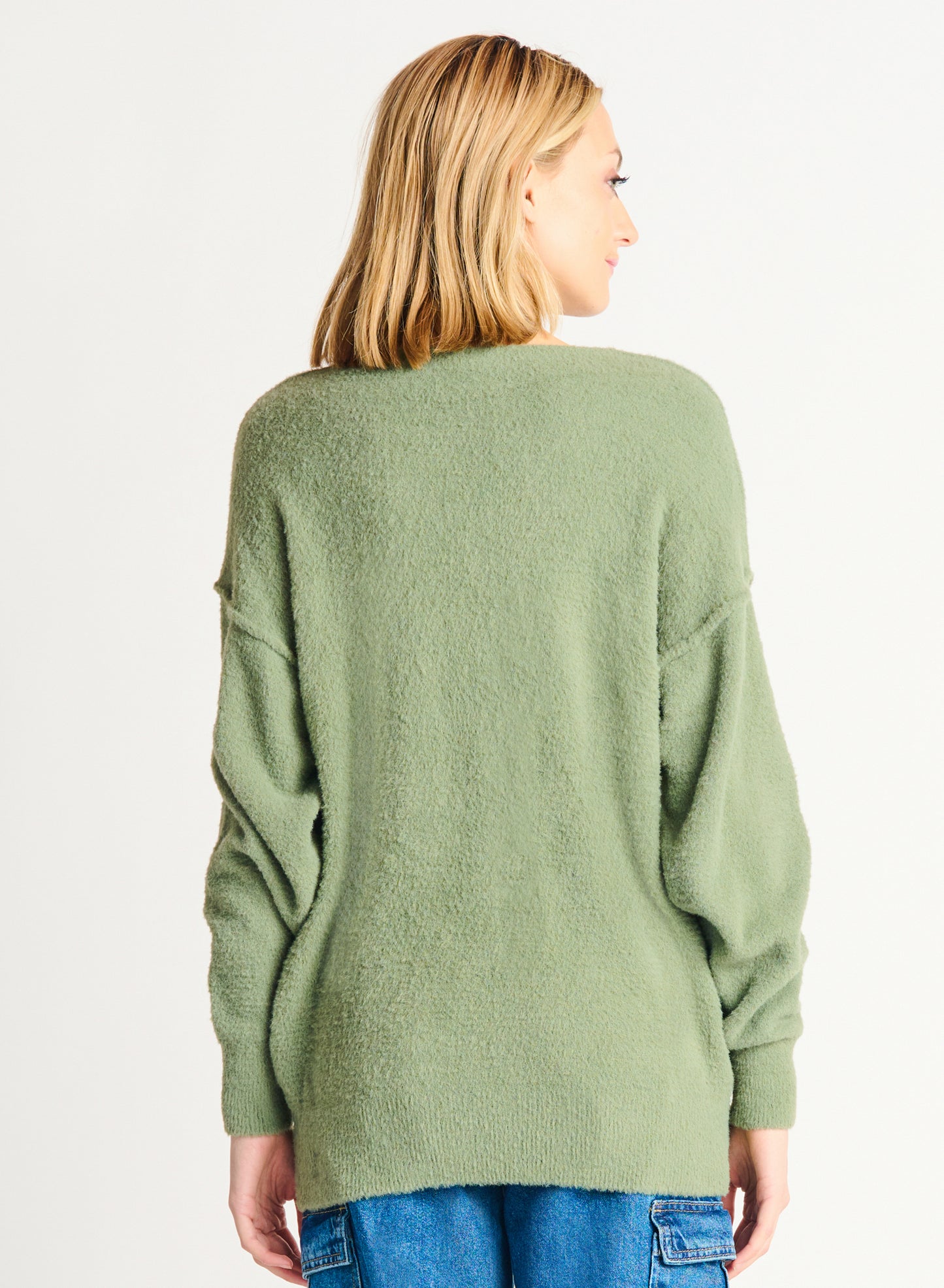 ULTRA SOFT V-NECK SWEATER