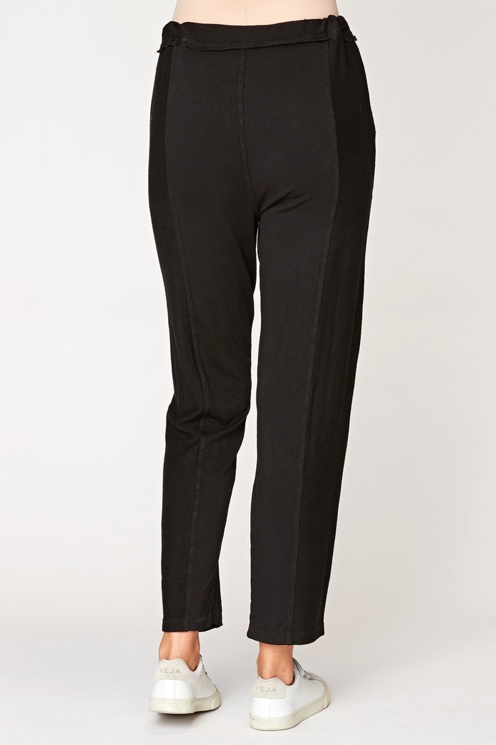 XCVI Kerr Lounger Crop