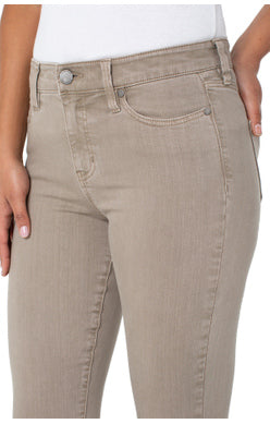 LIVERPOOL Abby Ankle Skinny High Performance Denim