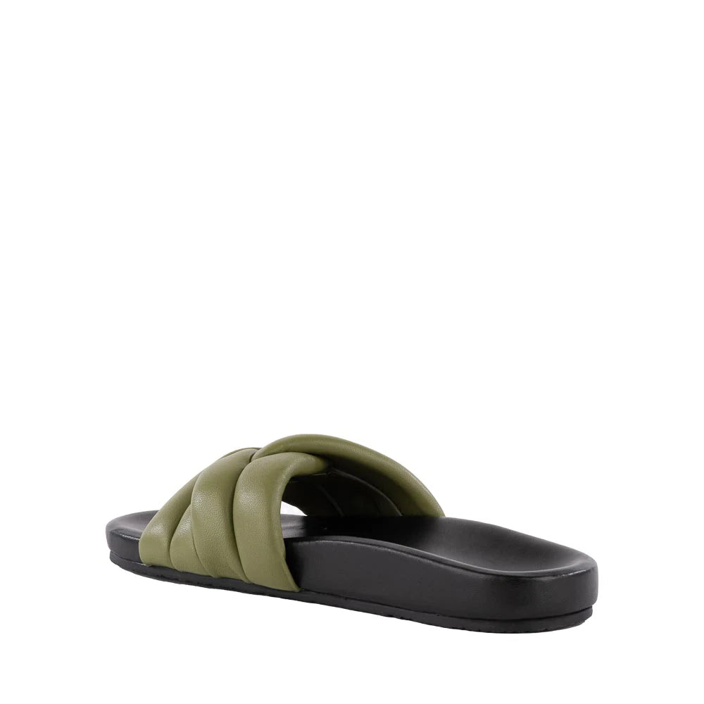 Seychelles Low Key Glow Up