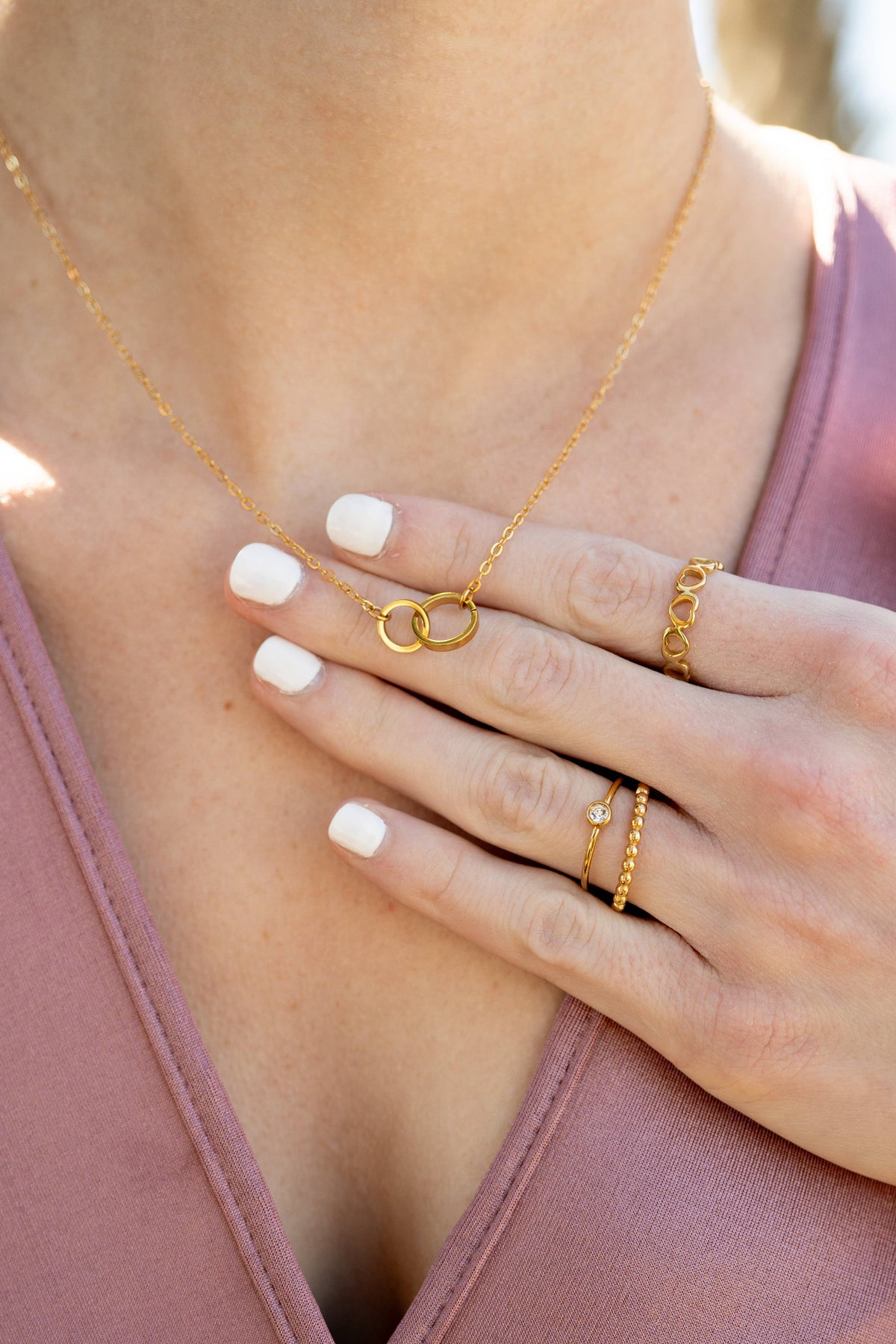 18K Gold PVD Stainless Steel Interlocked Rings Necklace - WJW