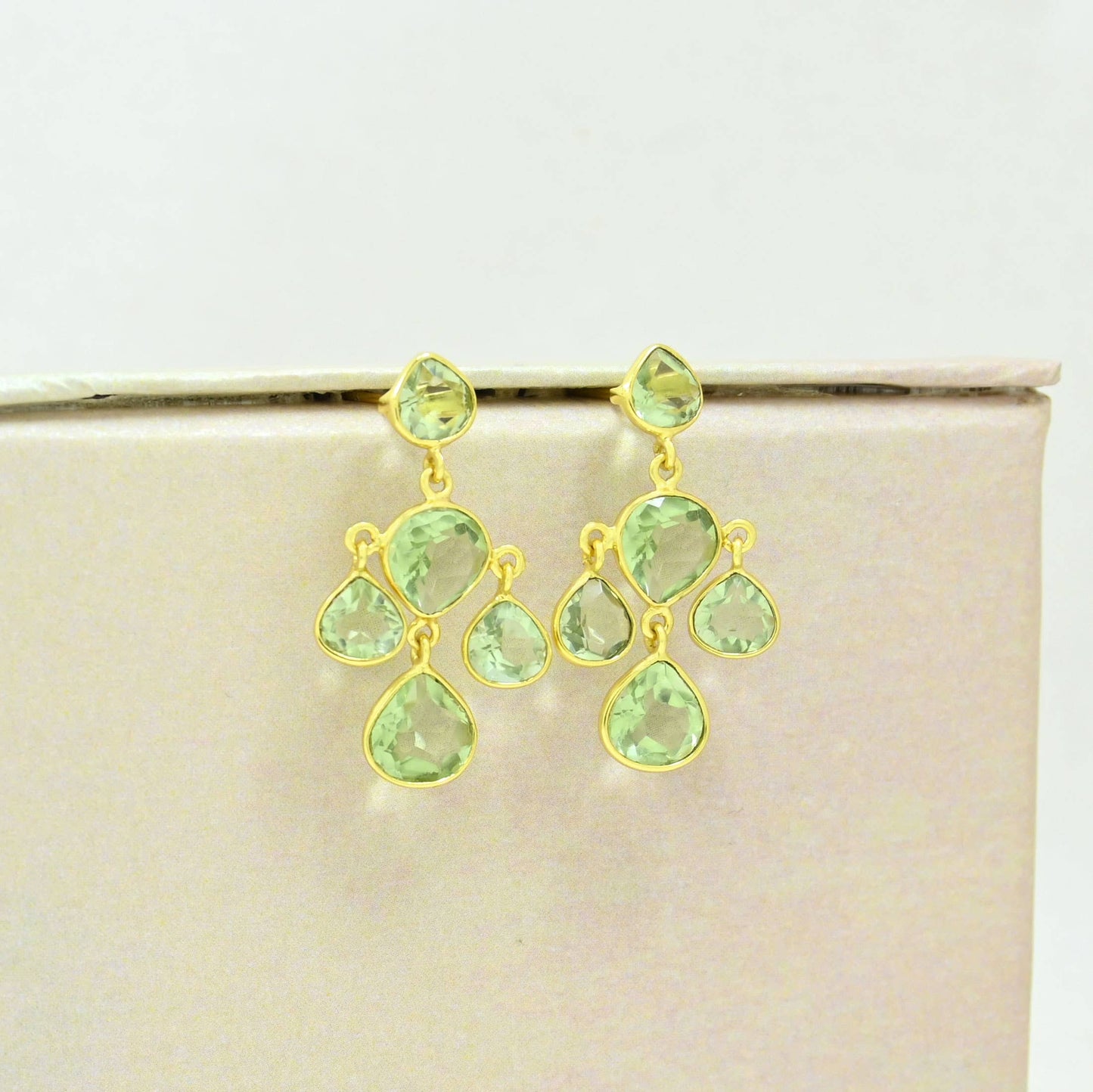 Schmuckoo x Noyre Berlin - Antila Earring Gold Plated - Green Quartz