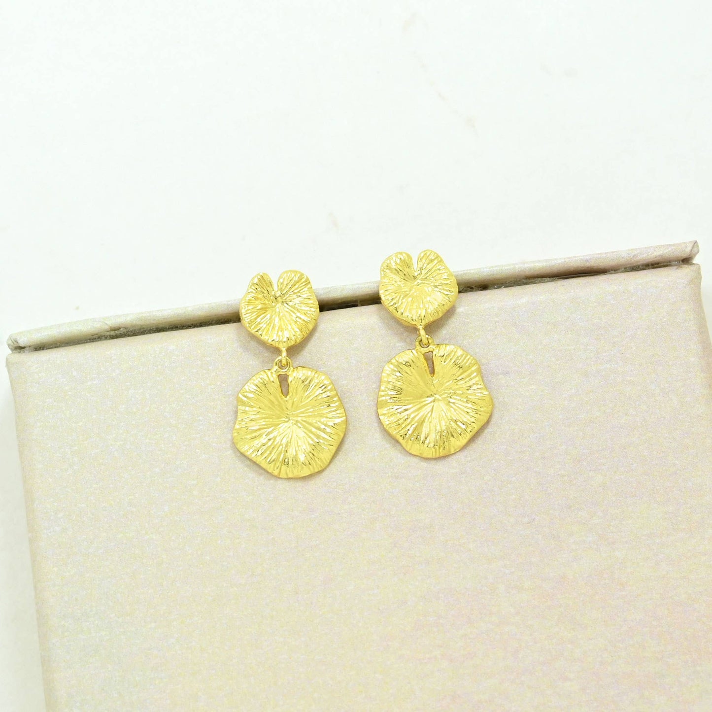 Schmuckoo x Noyre Berlin - Gingko Boho Chic Earring Gold Plated