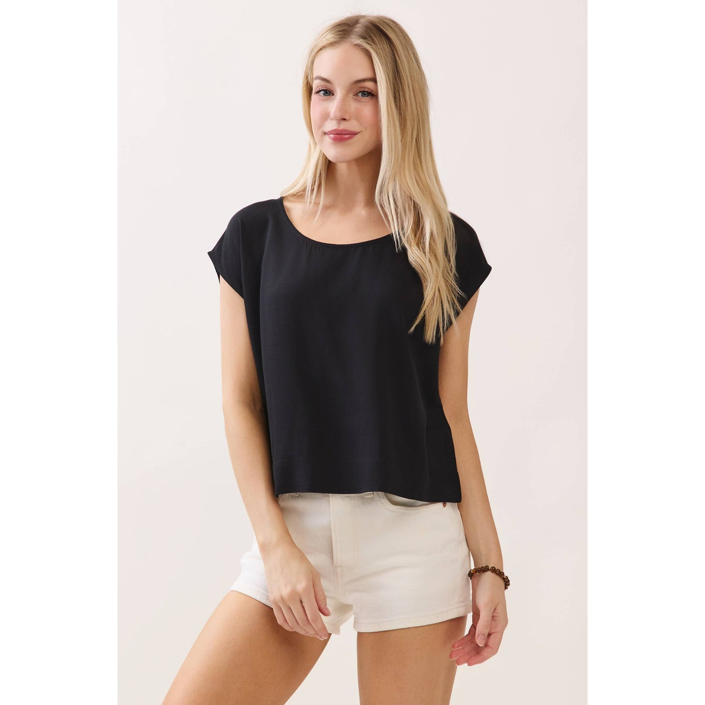 WOVEN BOXY TOP WITH EXTENDED SLEEVE - Final Touch