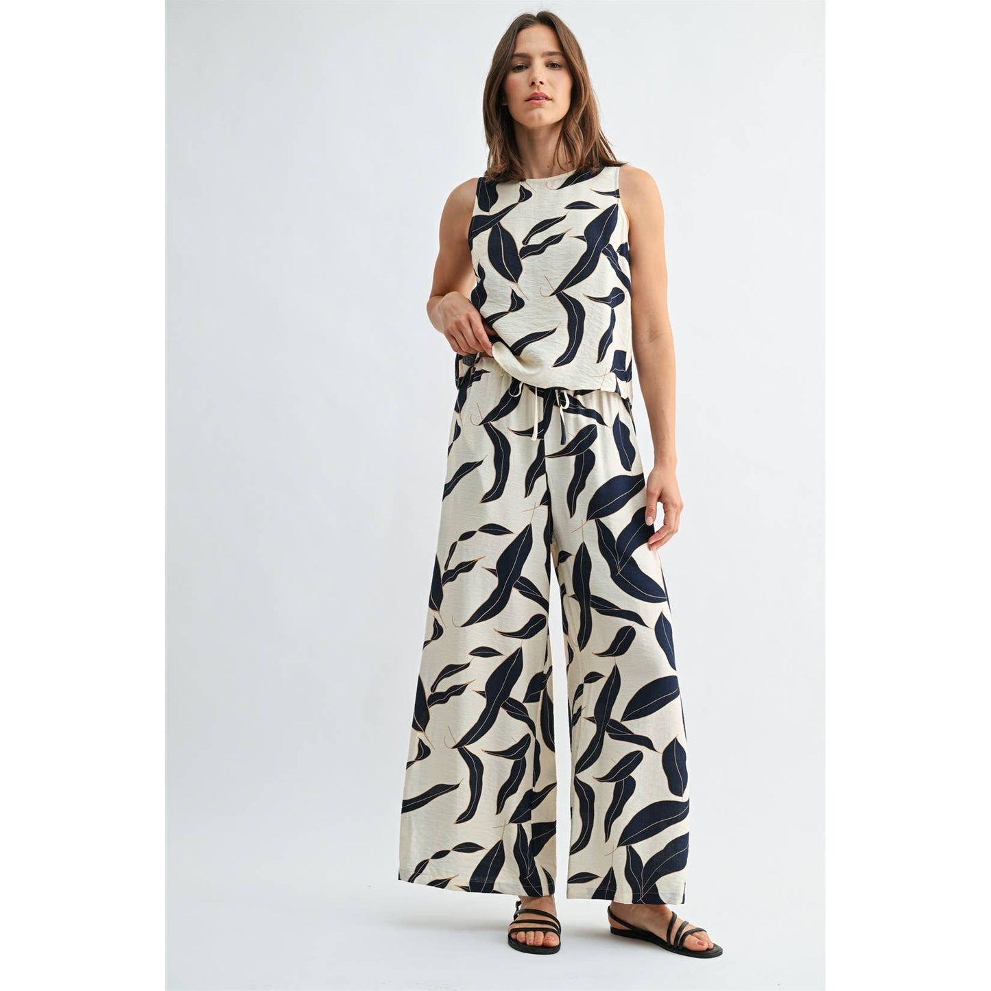 FUN2FUN - LEAF PRINT ELASTIC WAIST WIDE PANTS