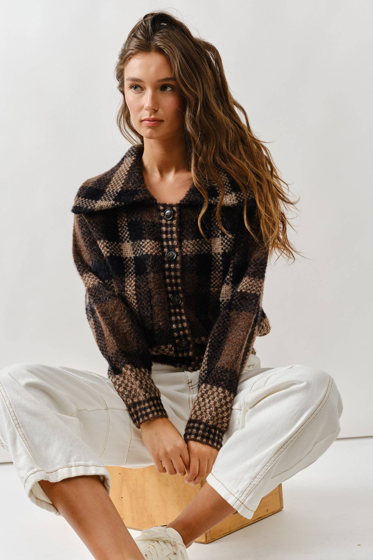 Aaron & Amber - MAJ3293 PLAID BUTTON DOWN CARDIGAN