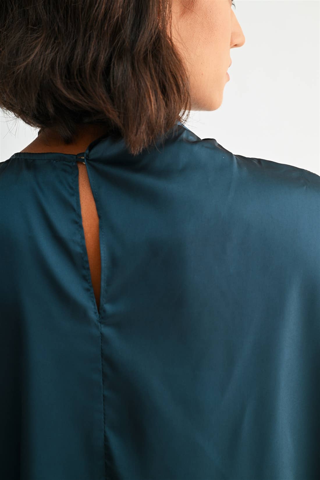 SATIN SCARF COLLAR BLOUSE - Fun2Fun