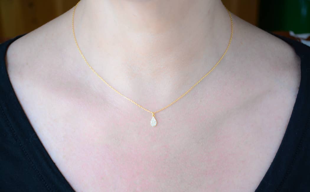AJS Design Studio - Gold necklace with cubic zirconia teardrop