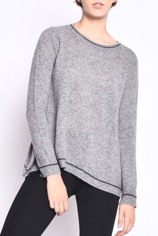 LIGHT FLAIR ROUND NECK W/ ACCENT