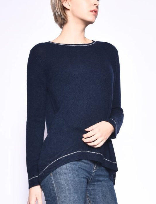 LIGHT FLAIR ROUND NECK W/ ACCENT