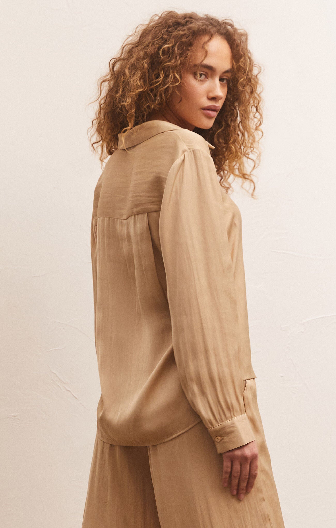 SERENITY LUX
SHEEN TOP