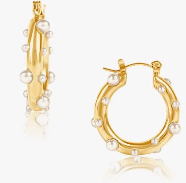 Nicoletta Pearl Hoop Earring