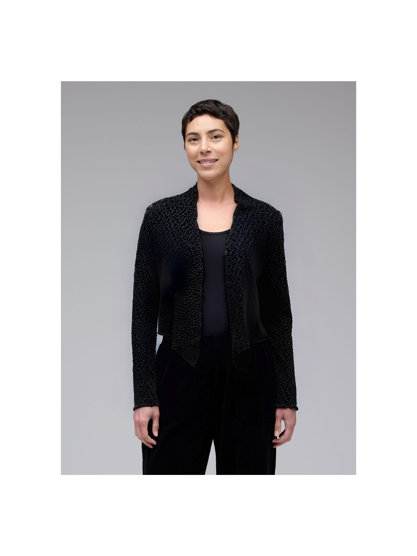 CROPED CARDIGAN-CROCHET