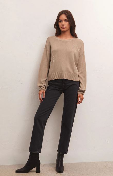 SIENNA OPEN
STAR SWEATER