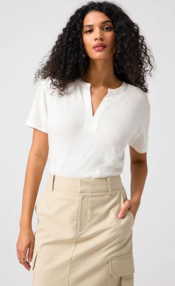 EASY BREEZY PEASANT TEE